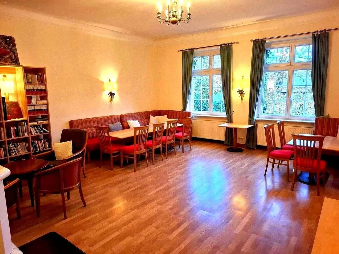 Bibliothek im Gutshaus