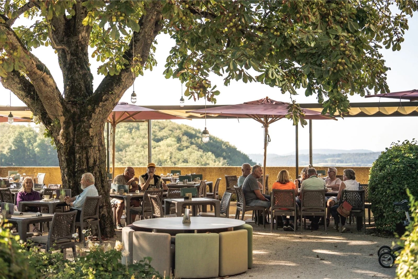 Bad Ramsach Terrasse und Aussenbereich am Tag