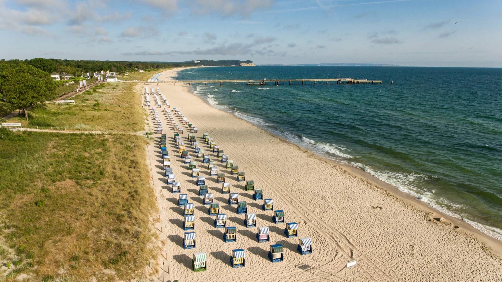 Strand von Göhren mit Strandkörben